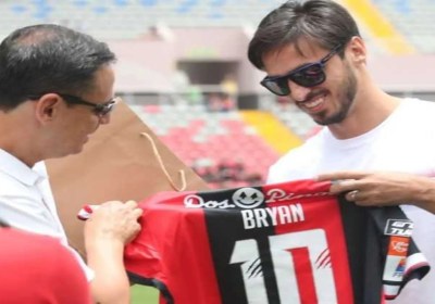 Alajuelense nombra técnico interino a Bryan Ruiz en sustitución del español Ismael Rescalvo