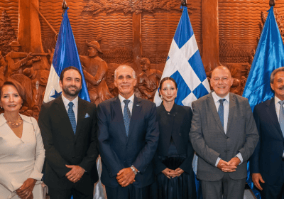 Honduras y Grecia estrechan vínculos con la apertura de su consulado honorario