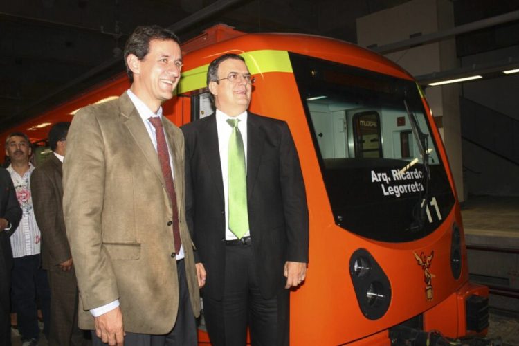 Marcelo Ebrard en la inauguración de la Línea 12