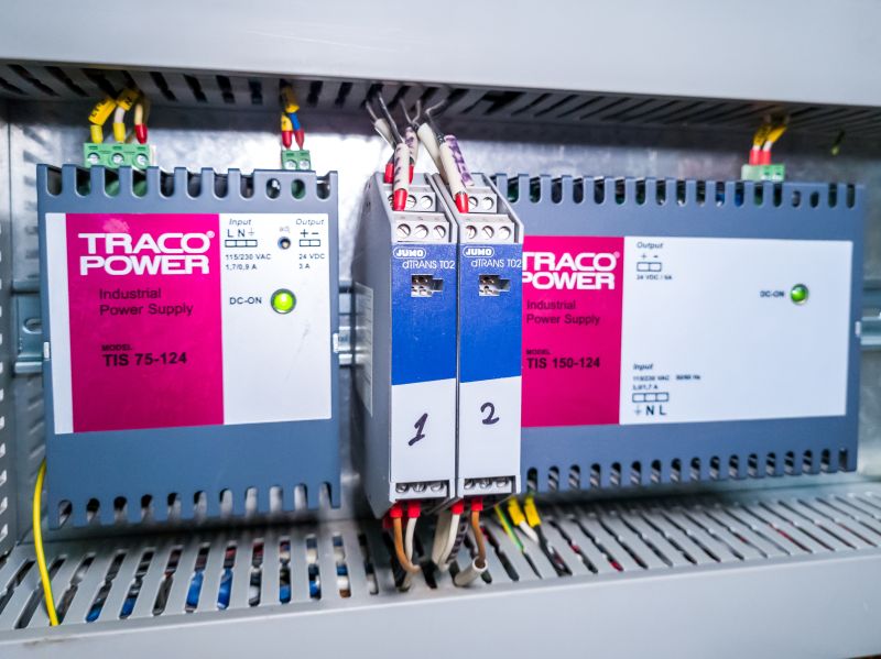 Ground Getting Voltage From A Benchtop Power Supply Electrical - Amazing Desktop Space Pictures | Free Download