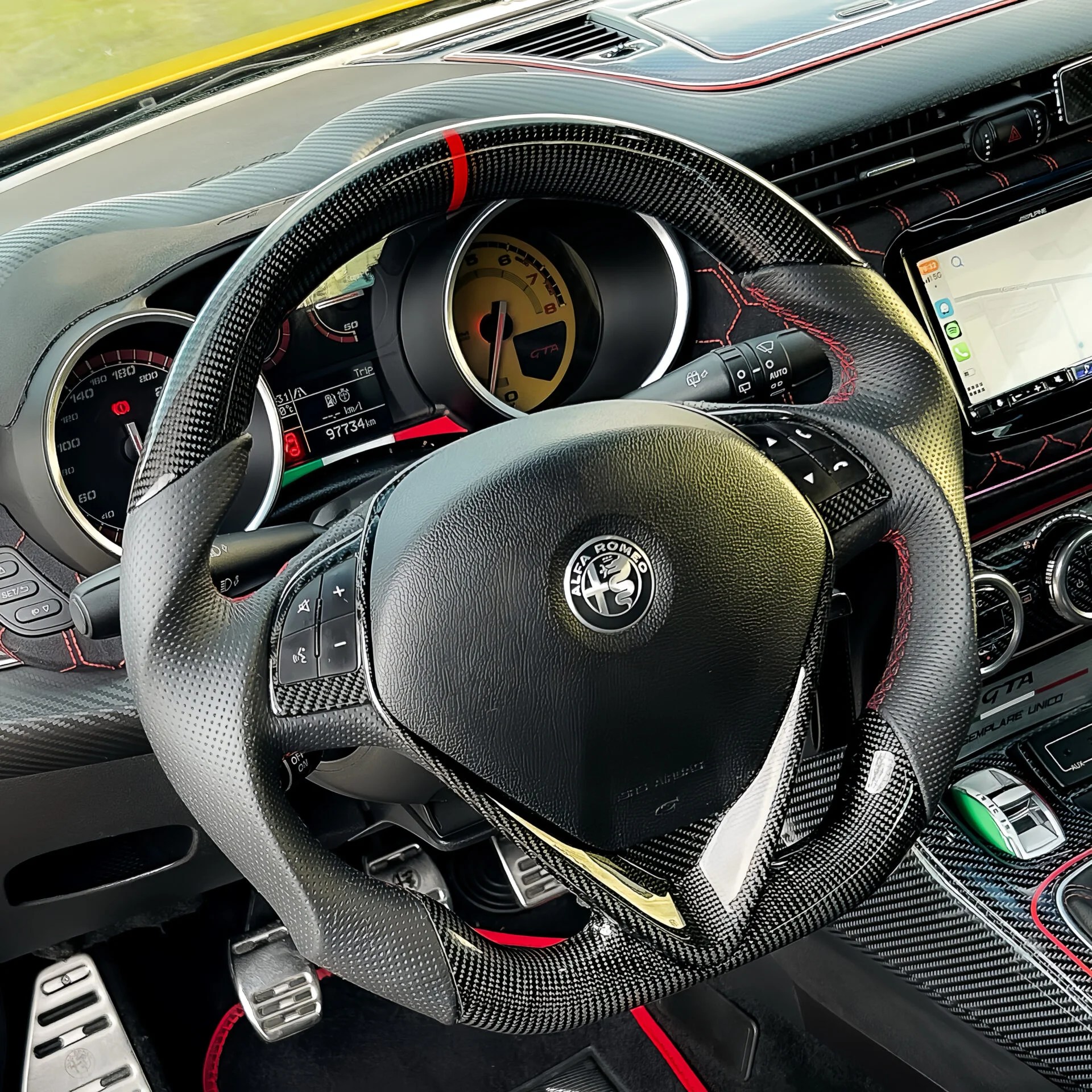 Alfa Romeo Giulietta Carbon Steering Wheel