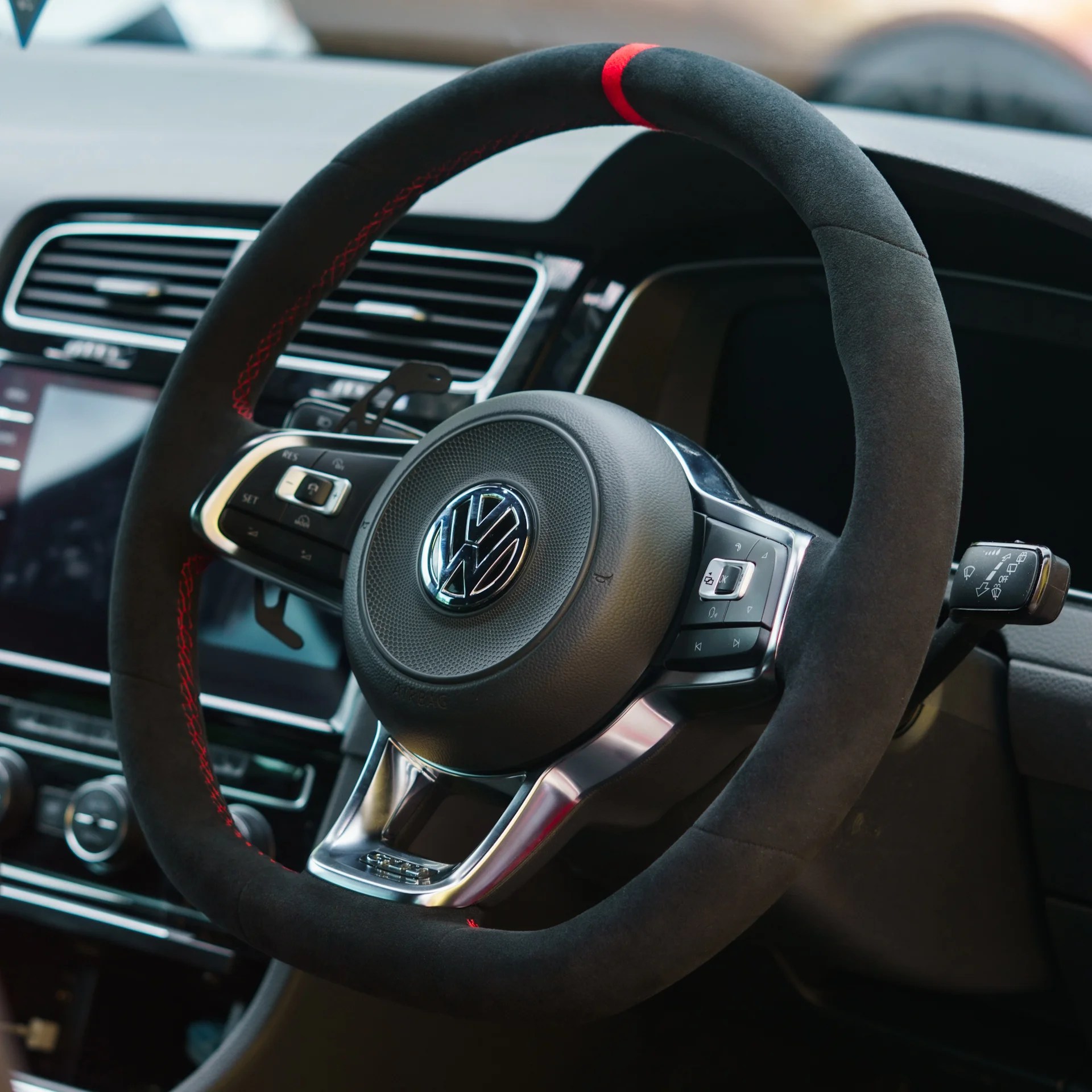 VW Golf MK7 R / GTI Alcantara Steering Wheel