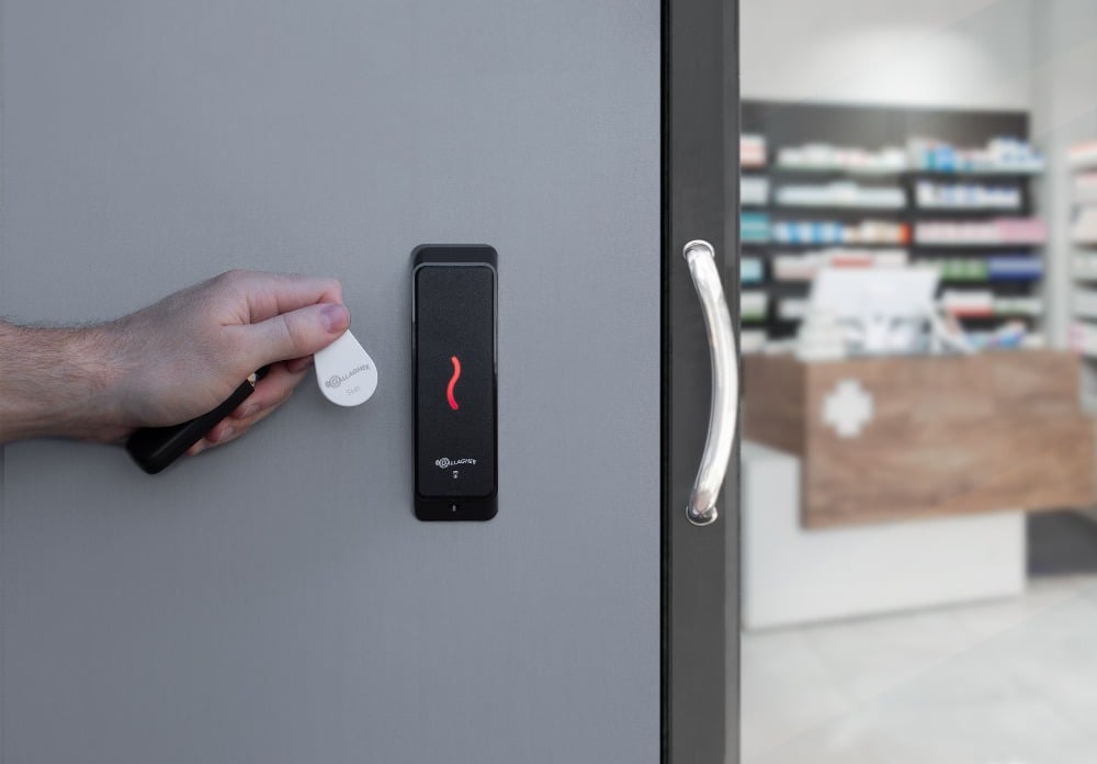 Gallagher security door panel and fob