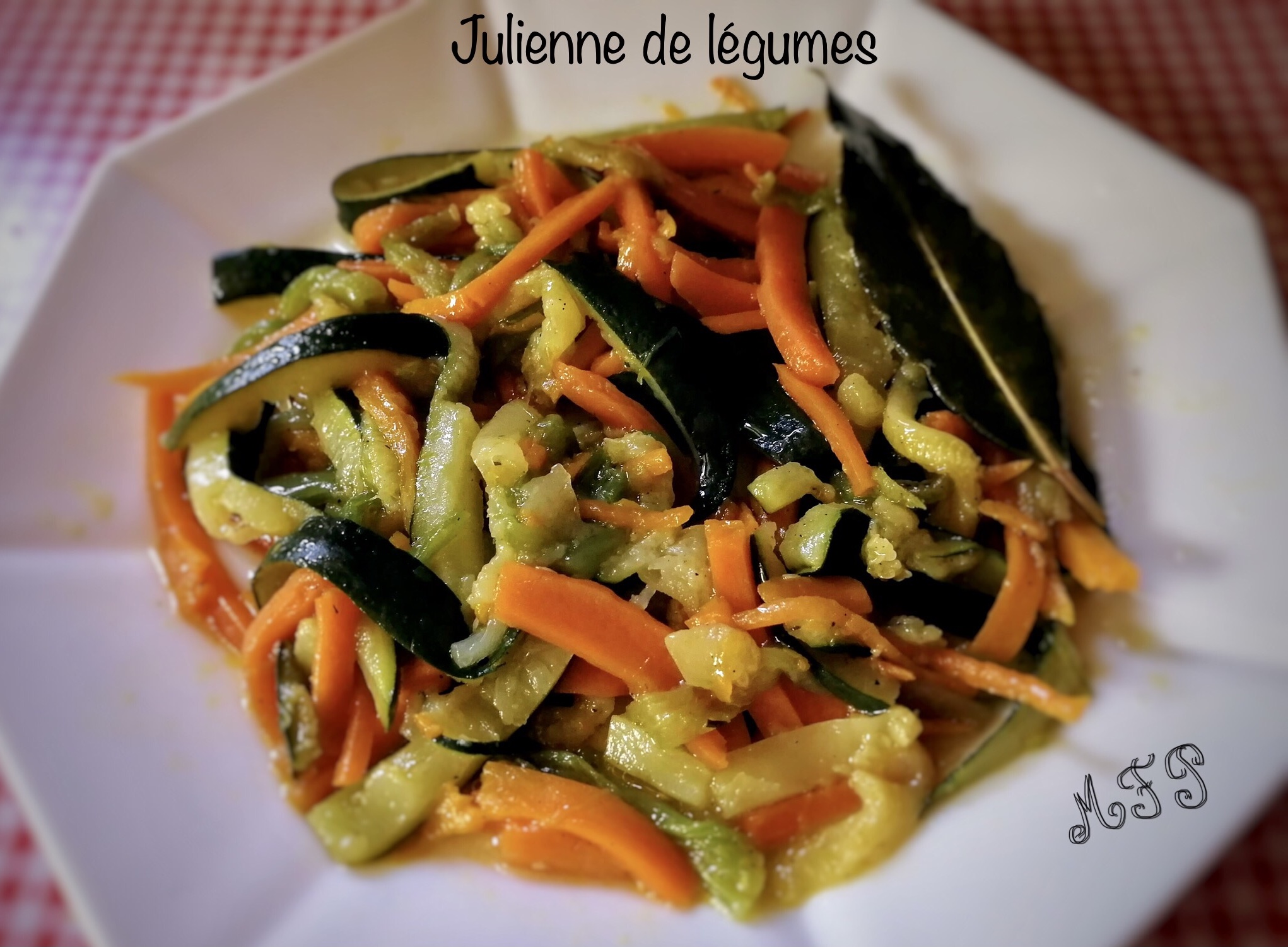 Courgette Carotte Pomme De Terre Cookeo Julienne de légumes - Recette Cookeo