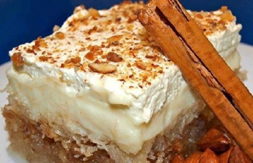 Μαστιχωτή τυρόπιτα με πλούσια τυρένια γέμιση και τραγανή ροδοψημένη κρούστα κανταΐφι.μια υπέροχη συνταγή με lurpak, απο την αργυρώ μπαρμπαρίγου. Î£ÏÎ½ÏÎ±Î³Î®: ÎÎºÎ¼Î­Îº ÎºÎ±Î½ÏÎ±Î¹ÏÎ¹ Î¼Îµ ÎºÏÎ­Î¼Î± Î¶Î±ÏÎ±ÏÎ¿ÏÏÎ¿Ï