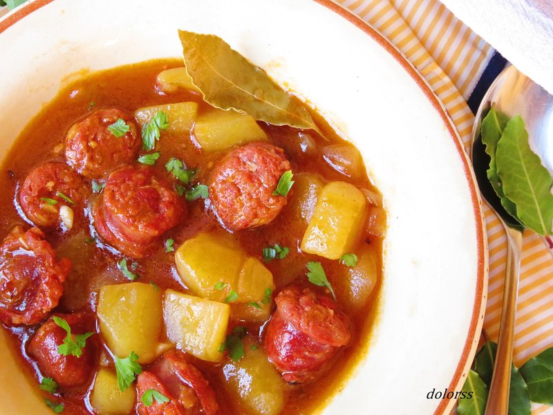 Patatas Con Chorizo Recipe - Cook Your Yummy Cuisine