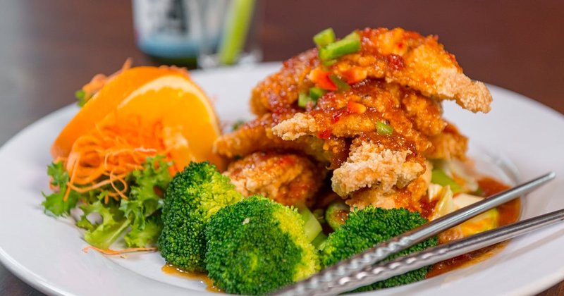 Pla Sam Rod (Three-Flavored Fish) Recipe - Cook Your Yummy Cuisine