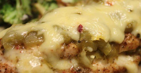 Green Chili and Cheese Chicken