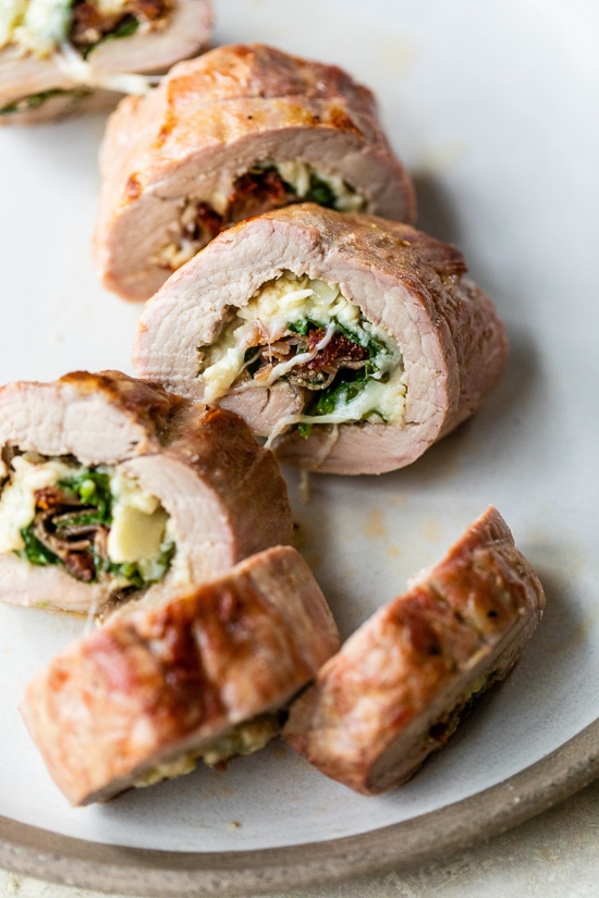 SPINACH PROSCIUTTO AND MOZZARELLA STUFFED PORK TENDERLOIN