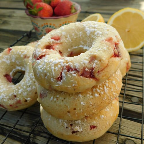 Strawberry lemon donuts