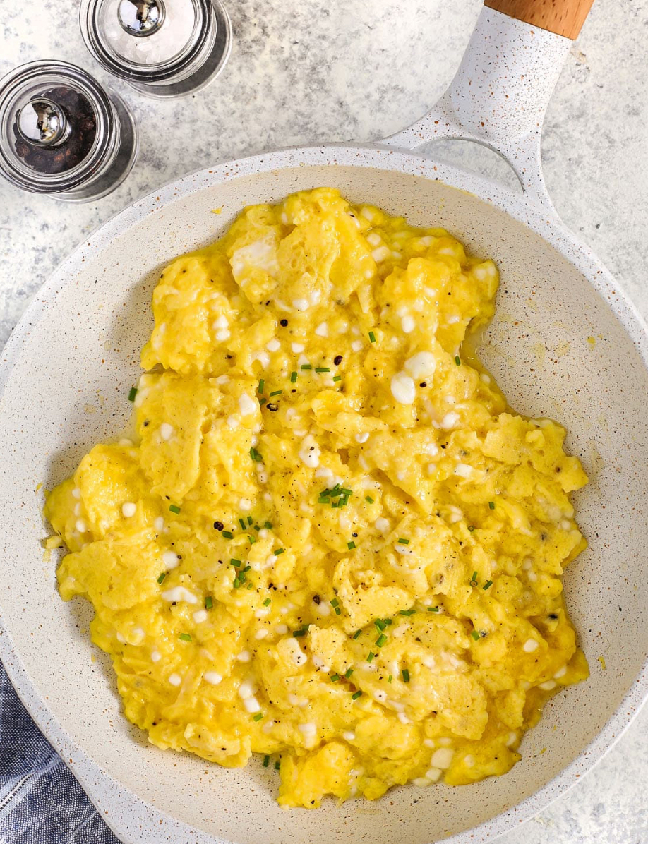 Creamy Cottage Cheese Scrambled Eggs