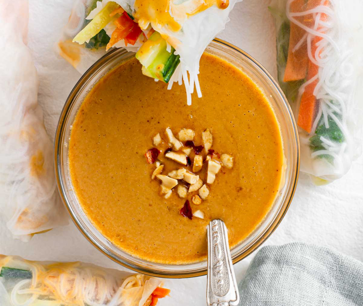 Fresh Vegetable Rolls with Peanut Sauce