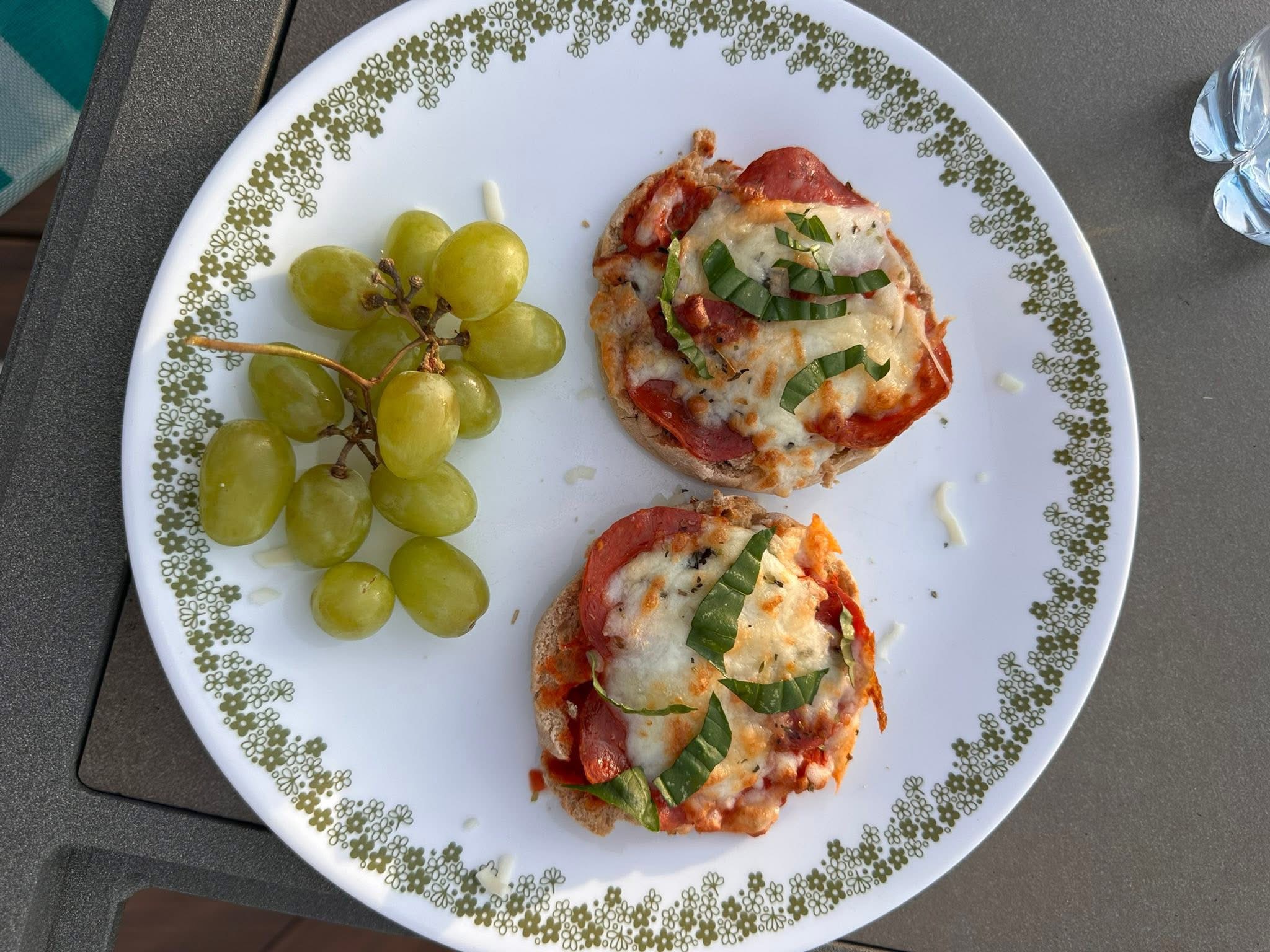 Weight Watchers Muffin Pizza