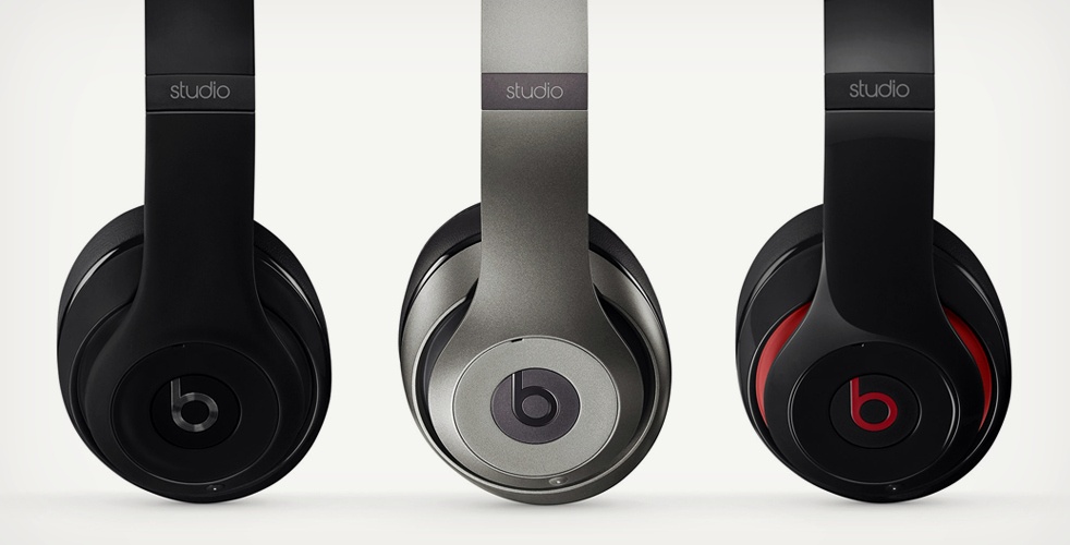 Apple's beats division has unplugged its popular beats solo2 headphones, releasing a wireless bluetooth option for a $50 premium. Studio Wireless Bluetooth Headphones by Beats | Cool Material