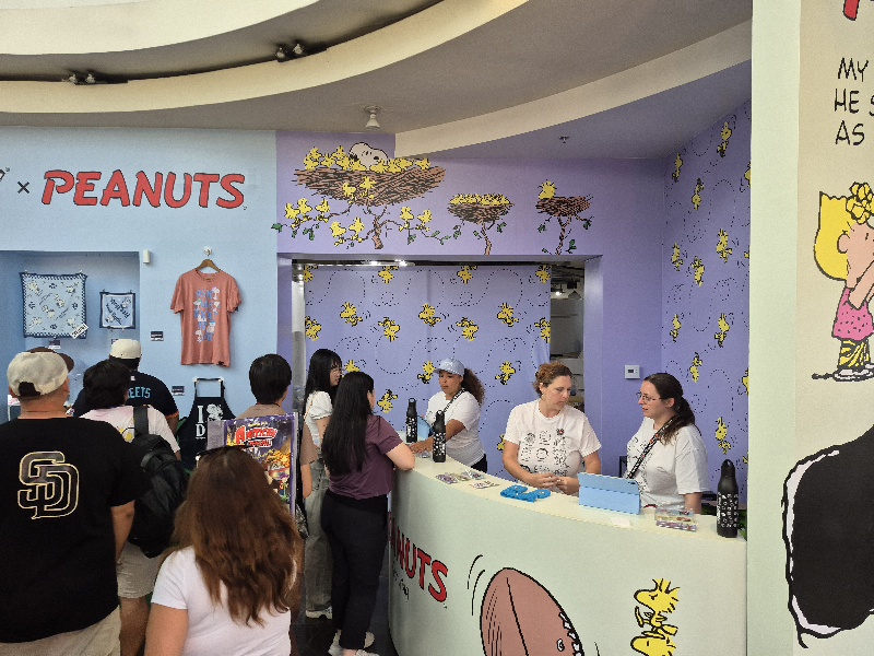 Adopt a Snoopy sibling at Comic-Con! – Cool San Diego Sights!
