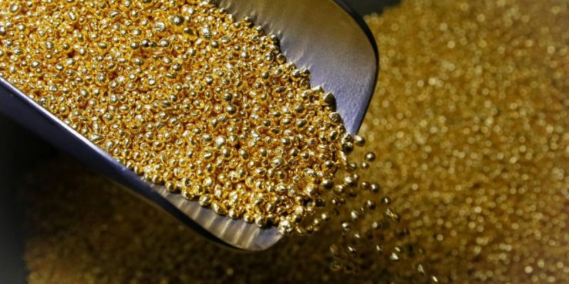 Gold price swings as Ukraine crisis sharpens market divide 8