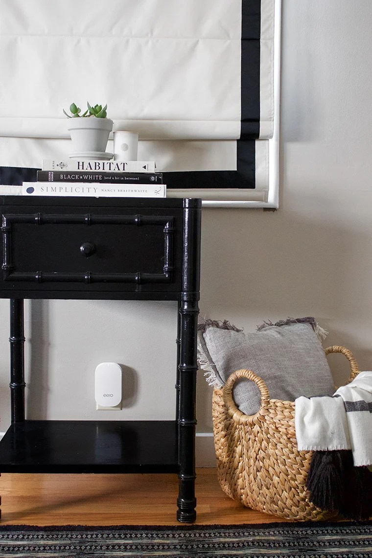 Talking about the world's best wifi system, the Eero. Designer looks and function. That's my kind of tech! copycatchic luxe living for less #EEROATHOME