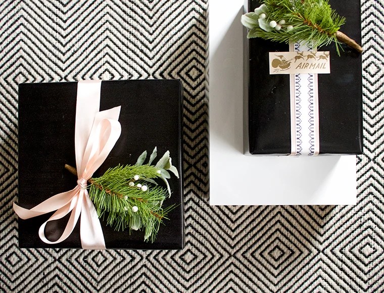 Modern minimalist stylish chic gift ideas for tech lovers. Holiday Gift guide Copy Cat Chic hipster faves for tech lovers Luxe living for less