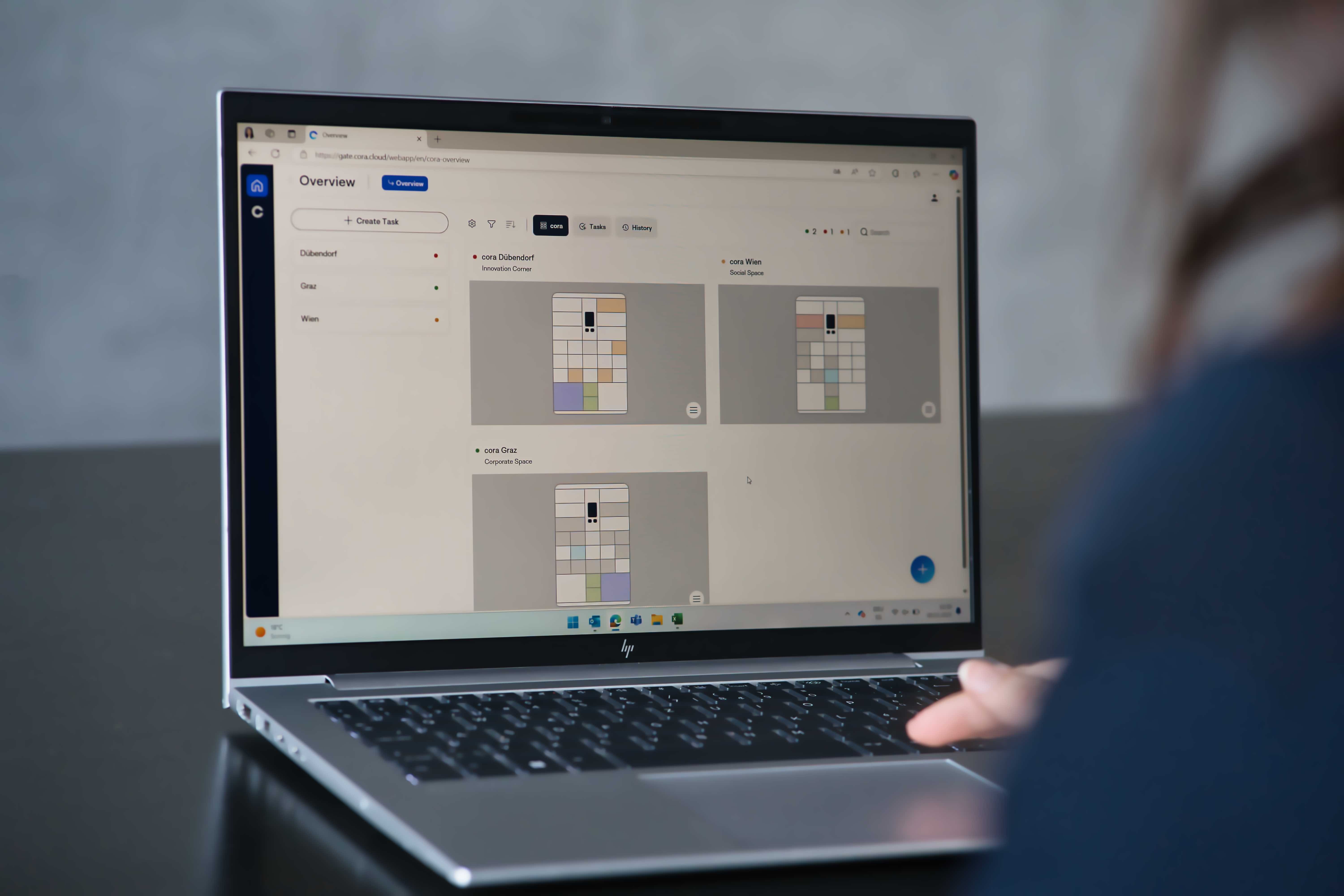 Cora Why Cora - Geometric Images - High Quality 4K Collection