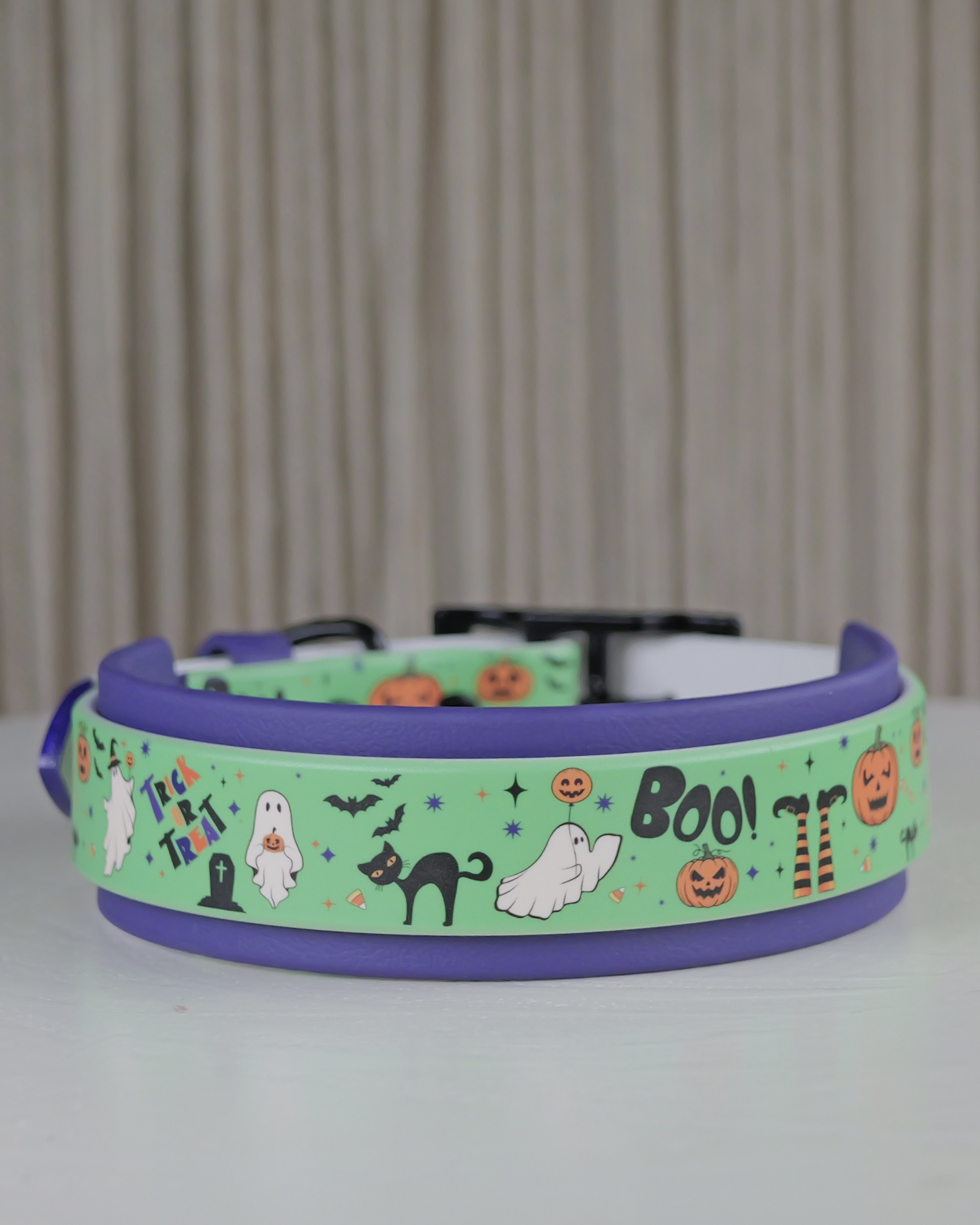 Green Vintage Halloween - 1.5" Double Layer Dog Collar - Size 14.5-16.5"