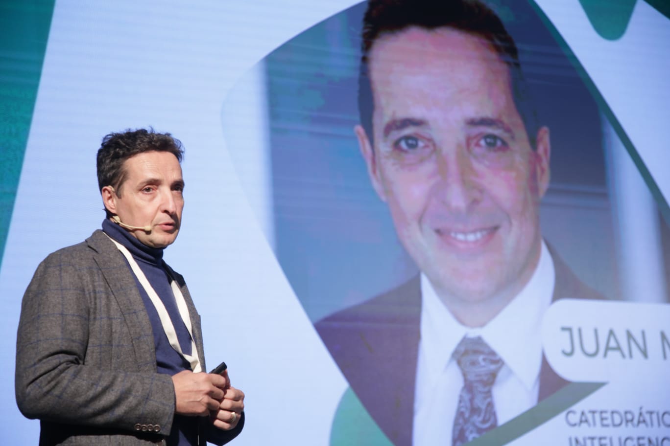 Juan Manuel Corchado formará parte de la Real Academia de Medicina liderando la inteligencia artificial