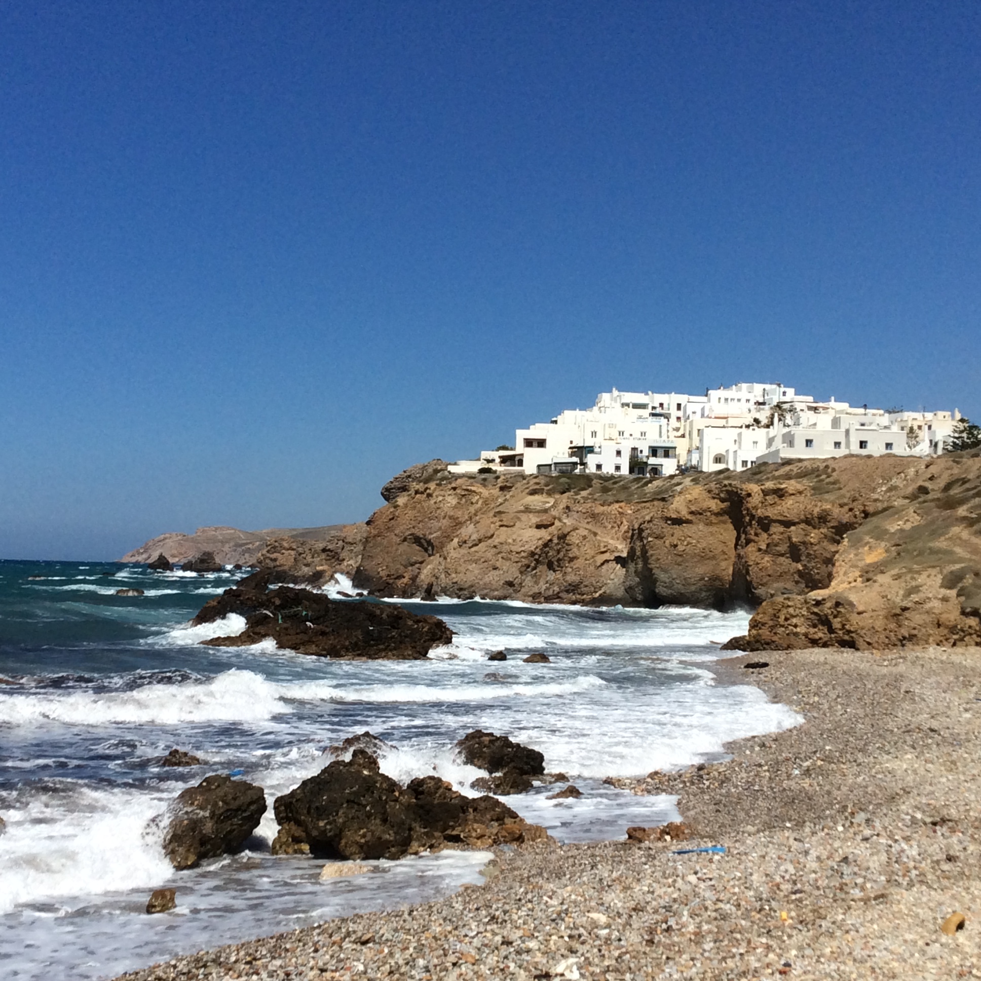 La parte di paese sopra la spiaggia di Grotta