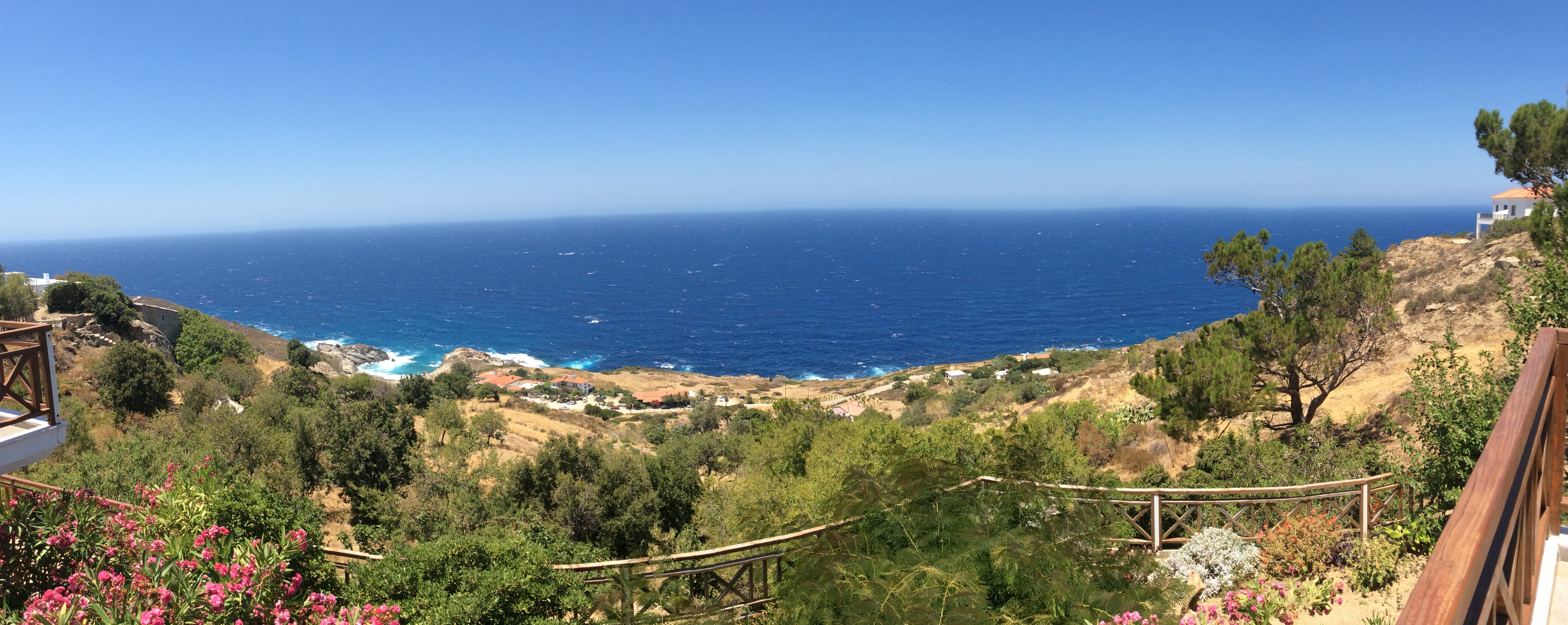 Vista su Nas da Irida villas