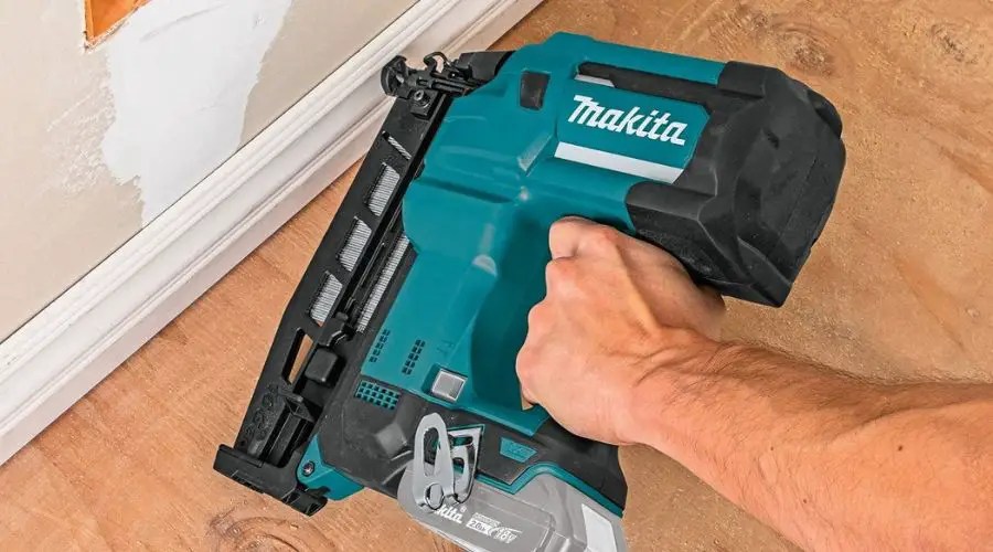 11 Best Cordless Finish Nailers of 2022 [Expert Reviews & Buyers' Guide