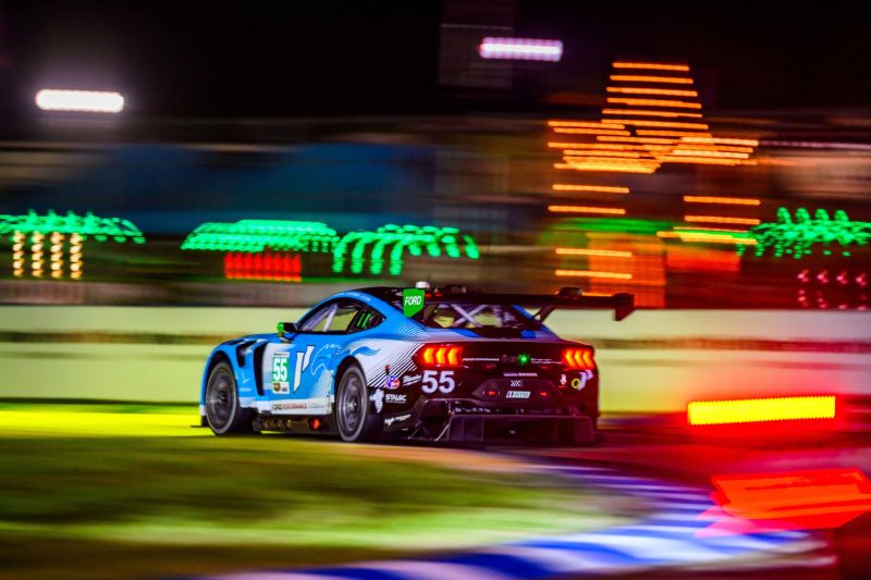 Corey Lewis - Ultra HD HD Mountain Backgrounds | Free Download