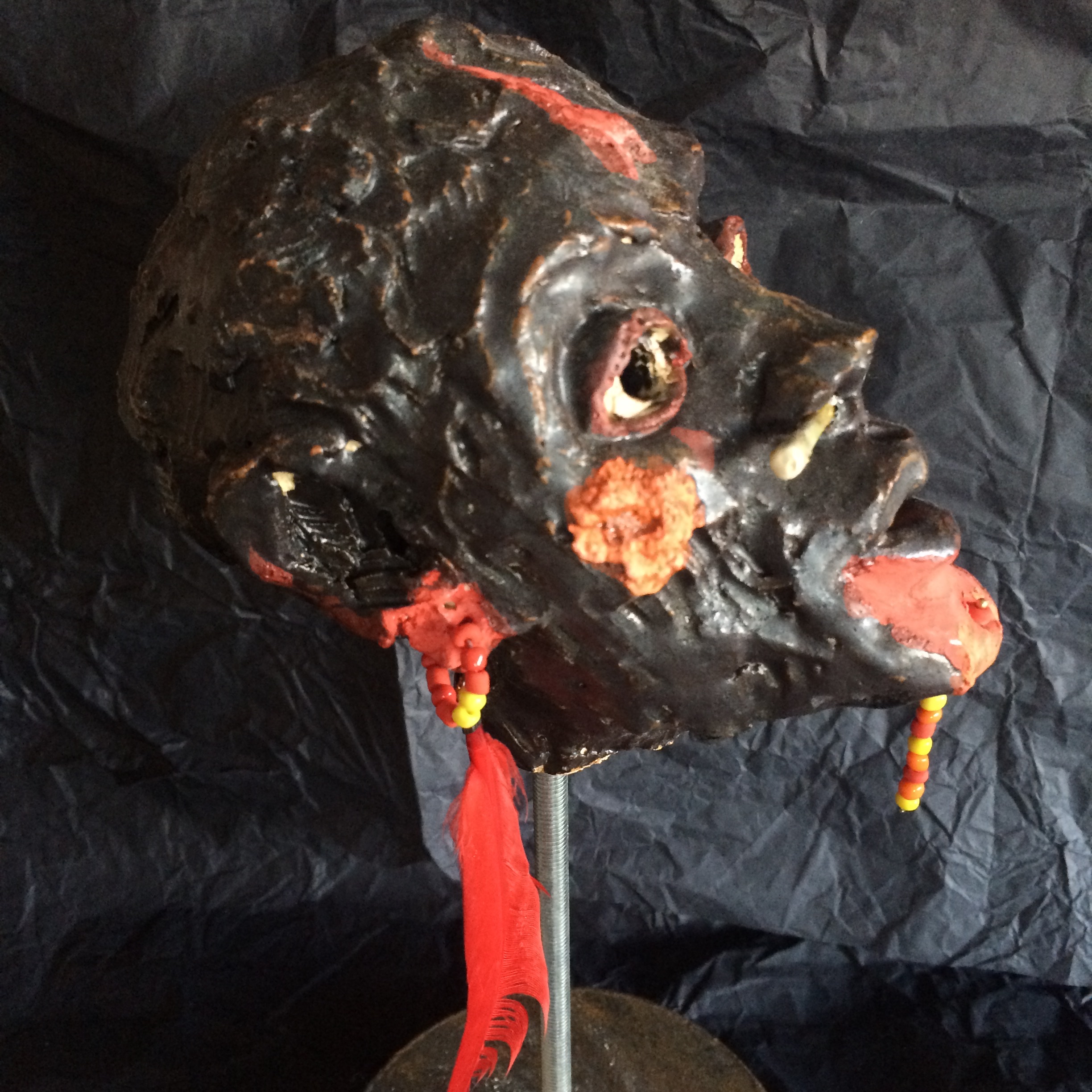 ABAKAR tête sur socle métal - h32xl13xP17 cm