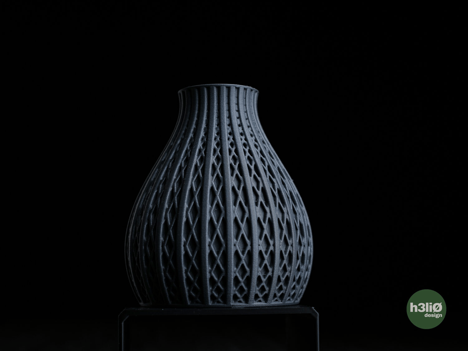 Perpetuo Vase