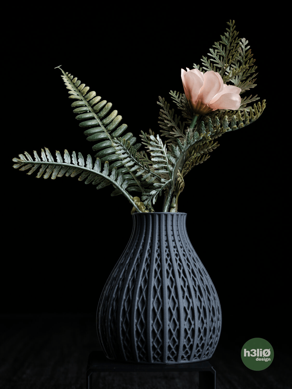 Perpetuo Vase
