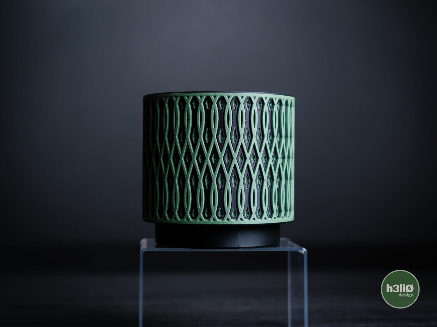 Echelon Planter