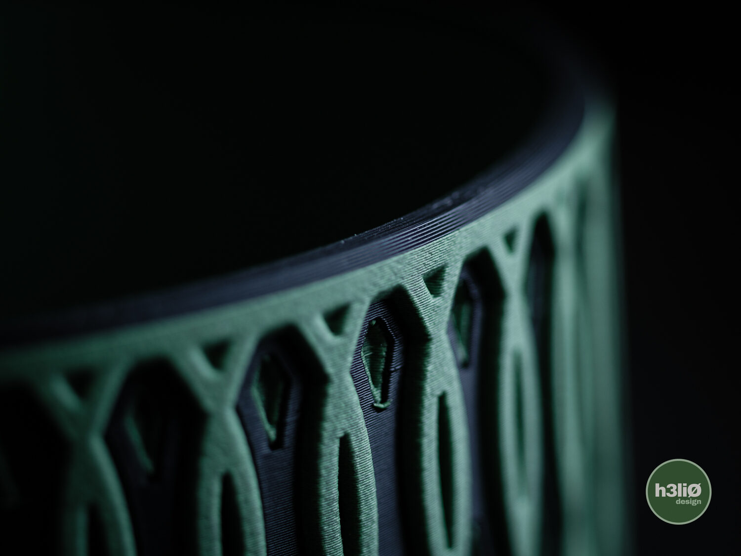 Echelon Planter