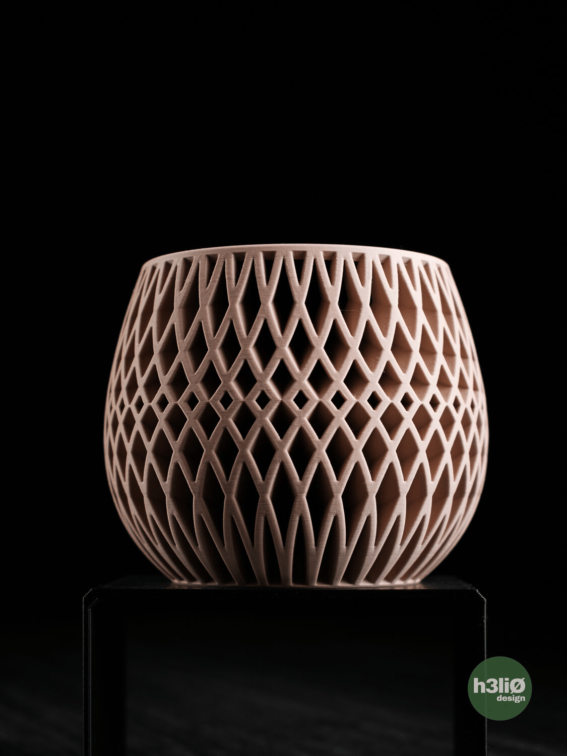 Maia Planter