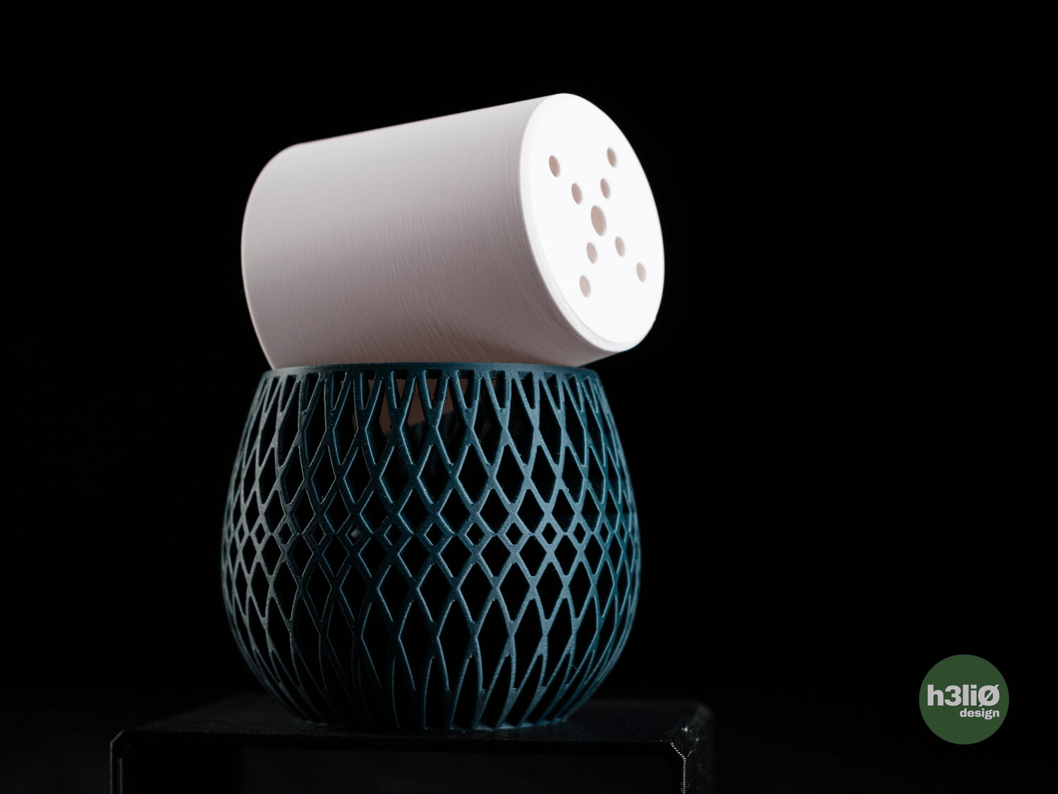 Maia Planter