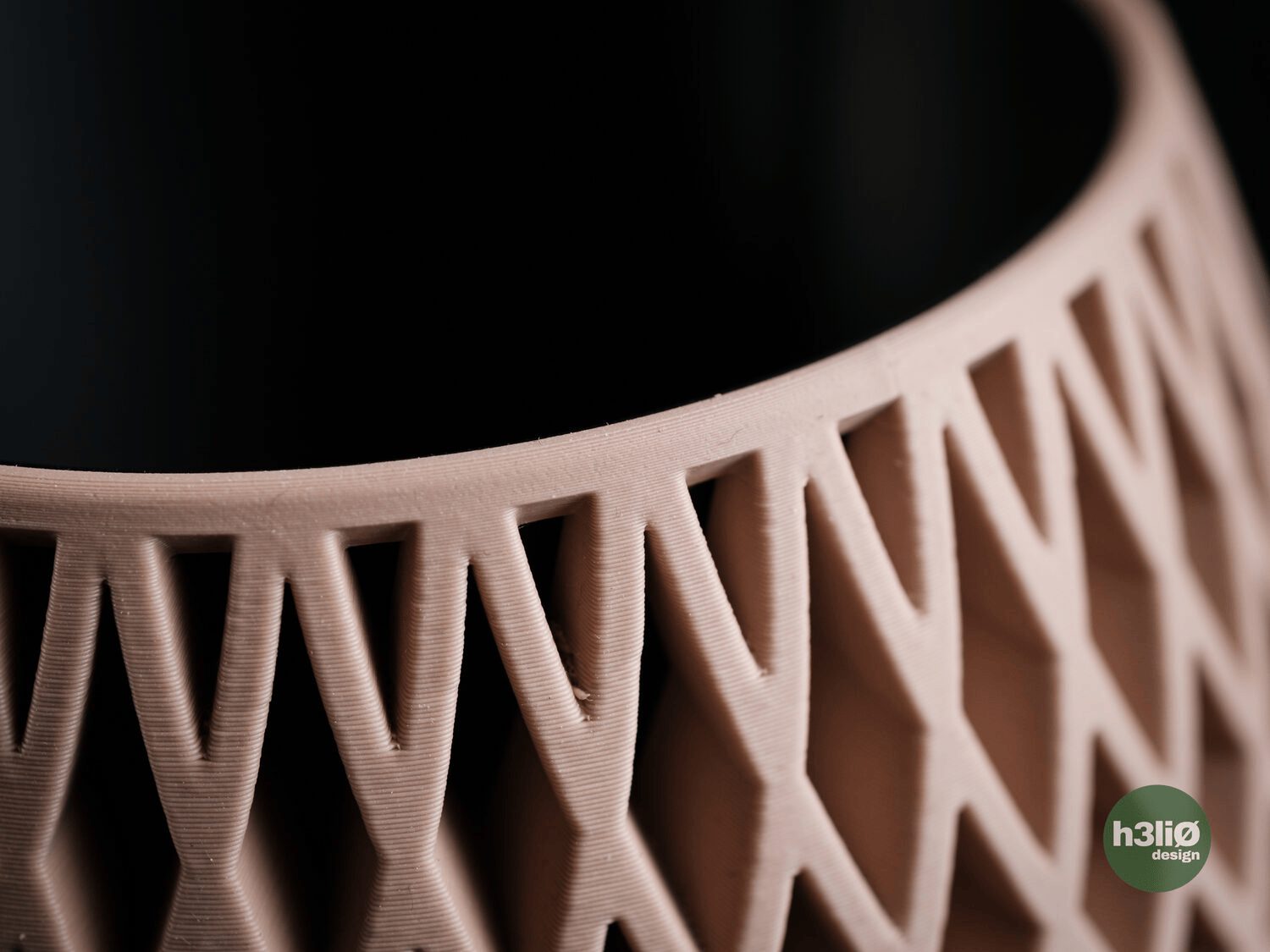 Maia Planter