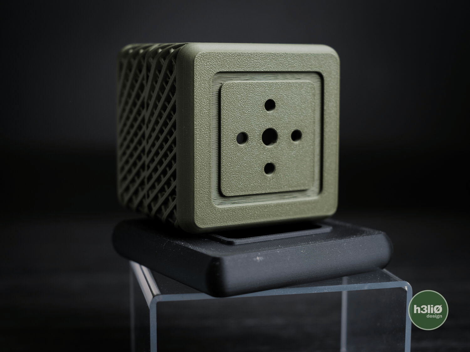 Qube Planter