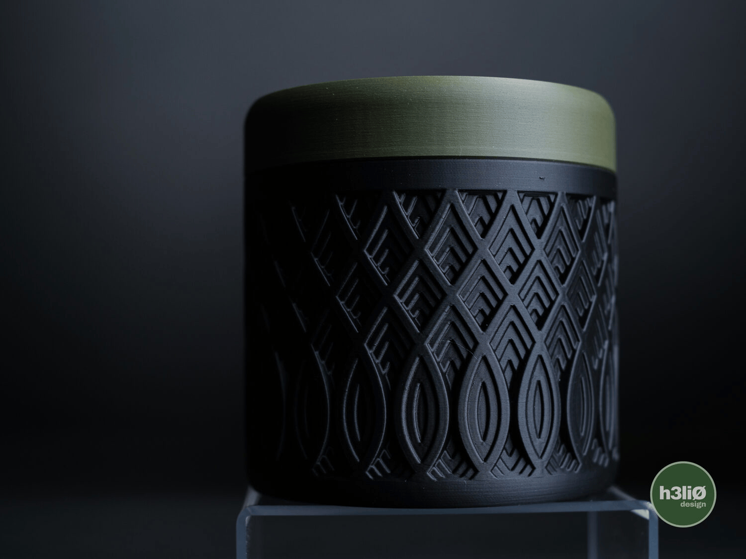Crest Container