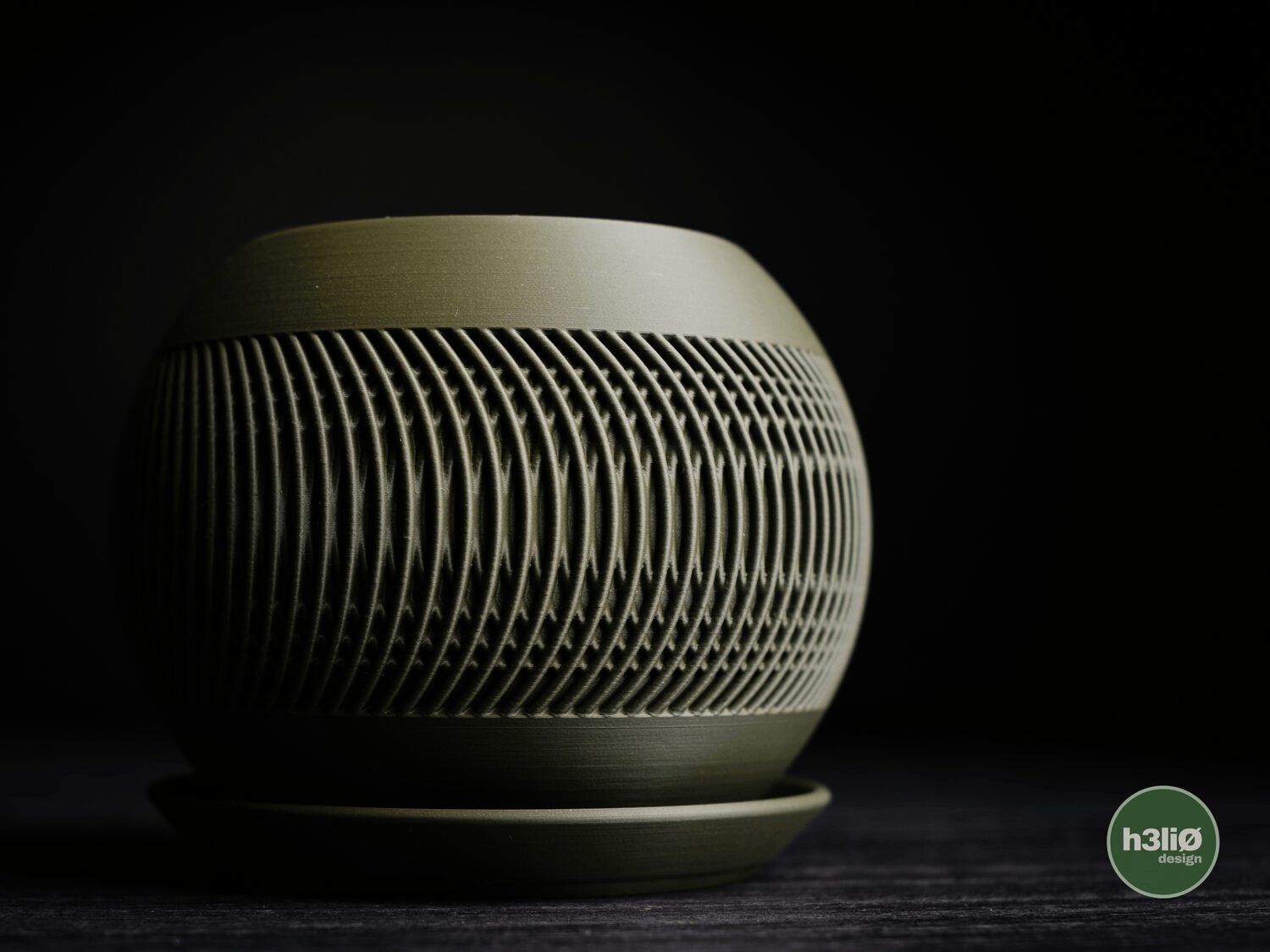 Solis Planter