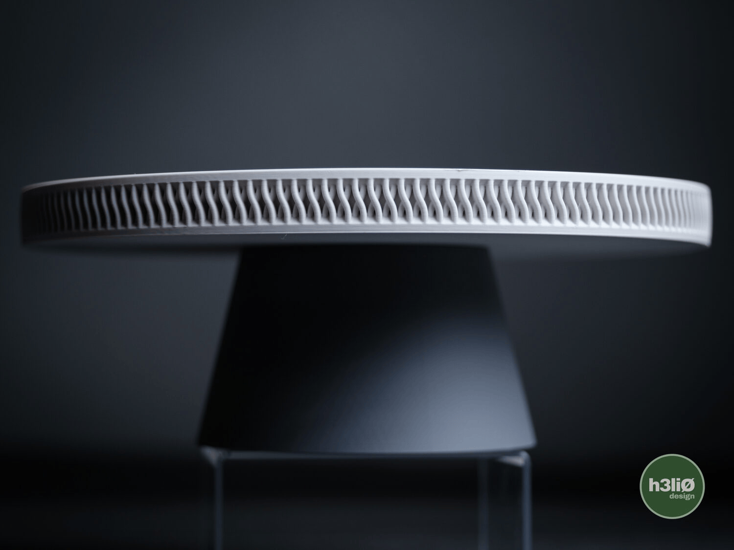 Horizon Cake Plate
