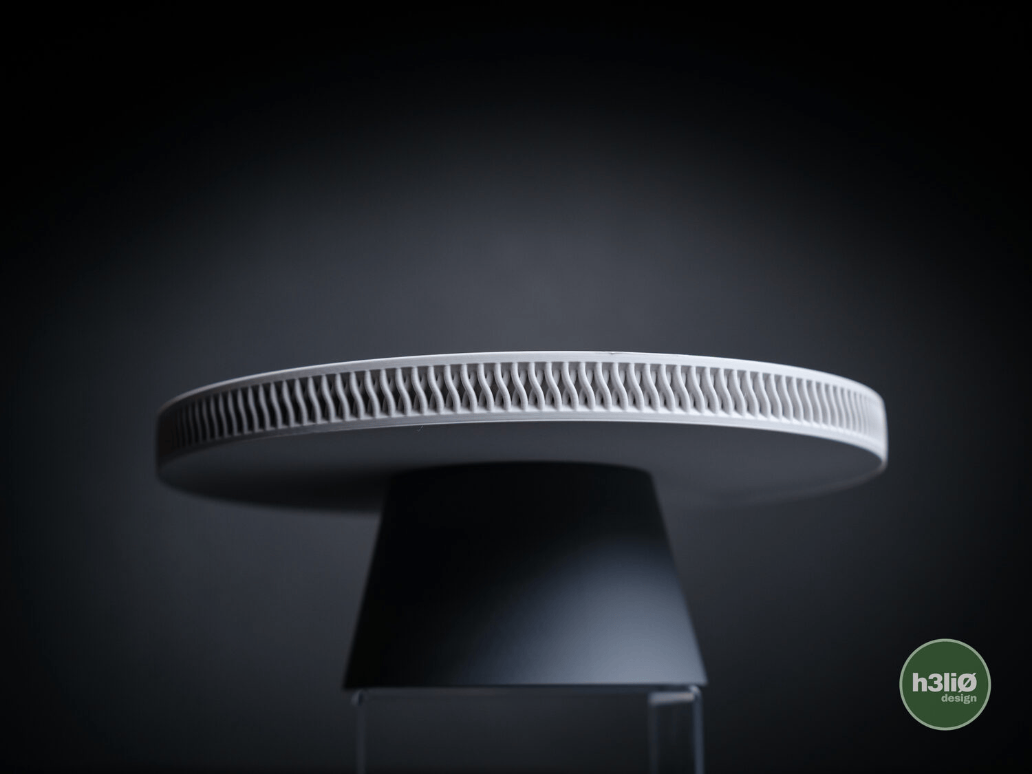 Horizon Cake Plate