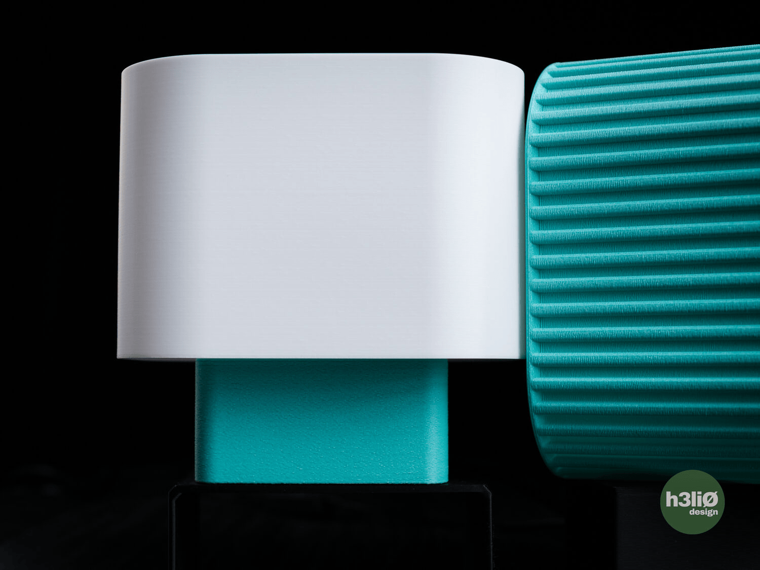 Prismal Desk E14