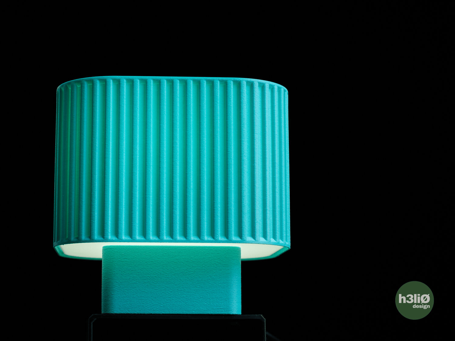 Prismal Desk E14