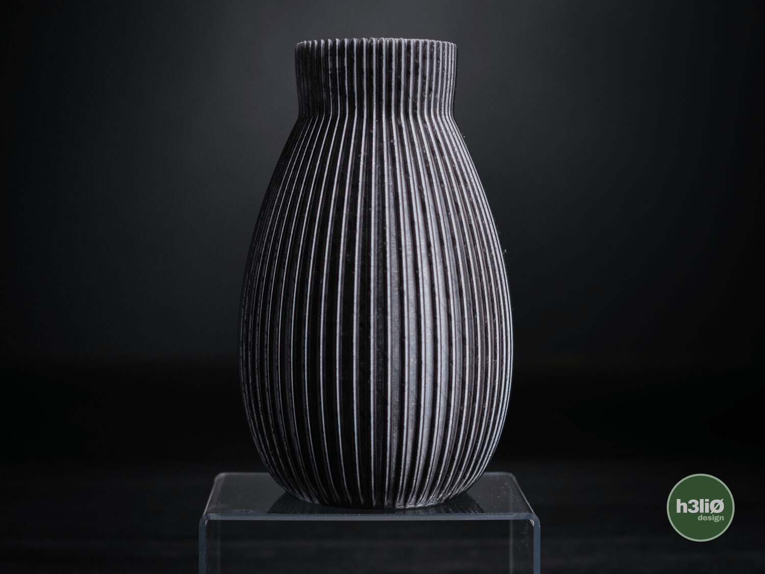 Obscura Vase