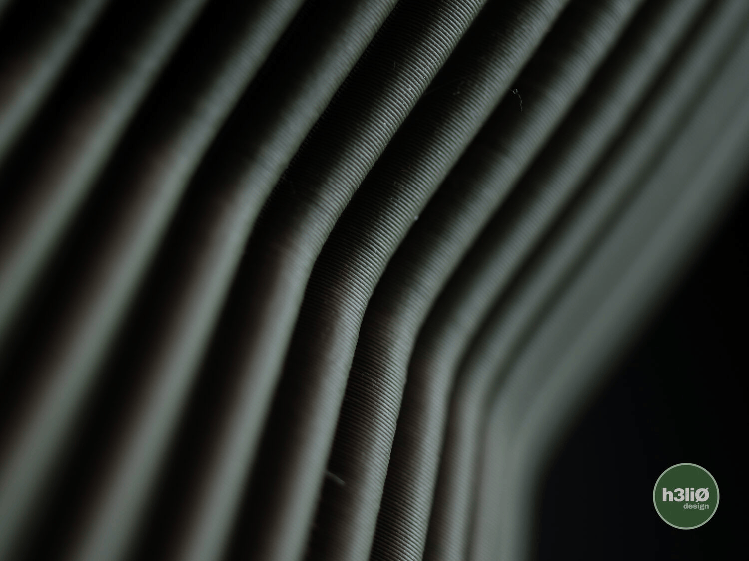 Obscura Vase