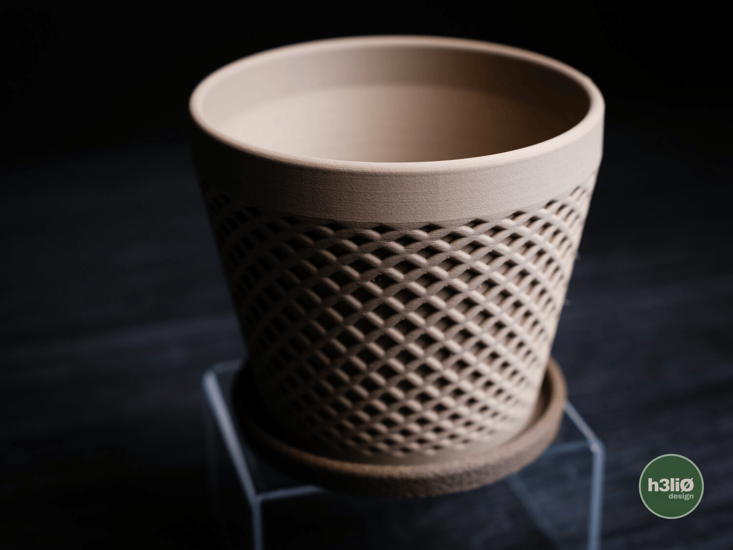 Delta Planter