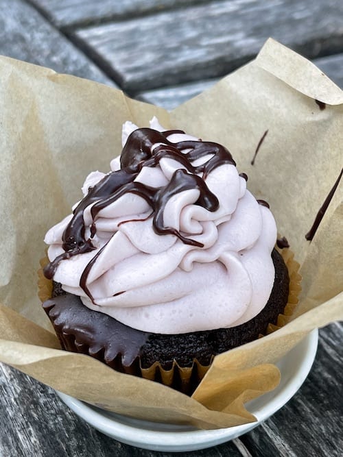 Red Wine Velvet Cupcakes