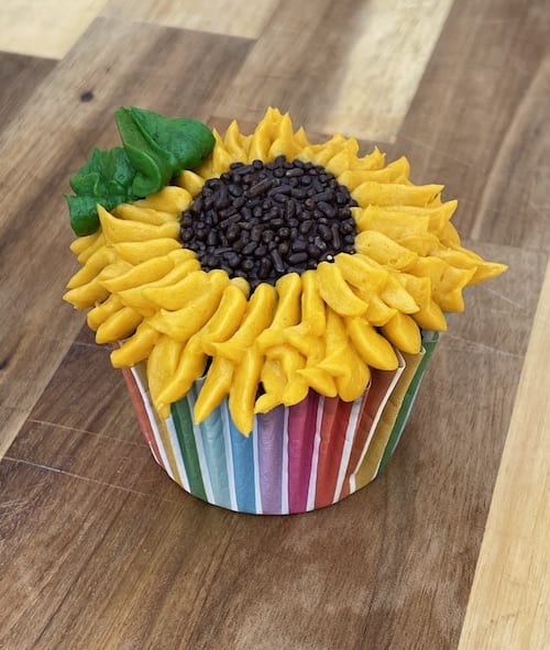 Chocolate Sunflower Cupcakes
