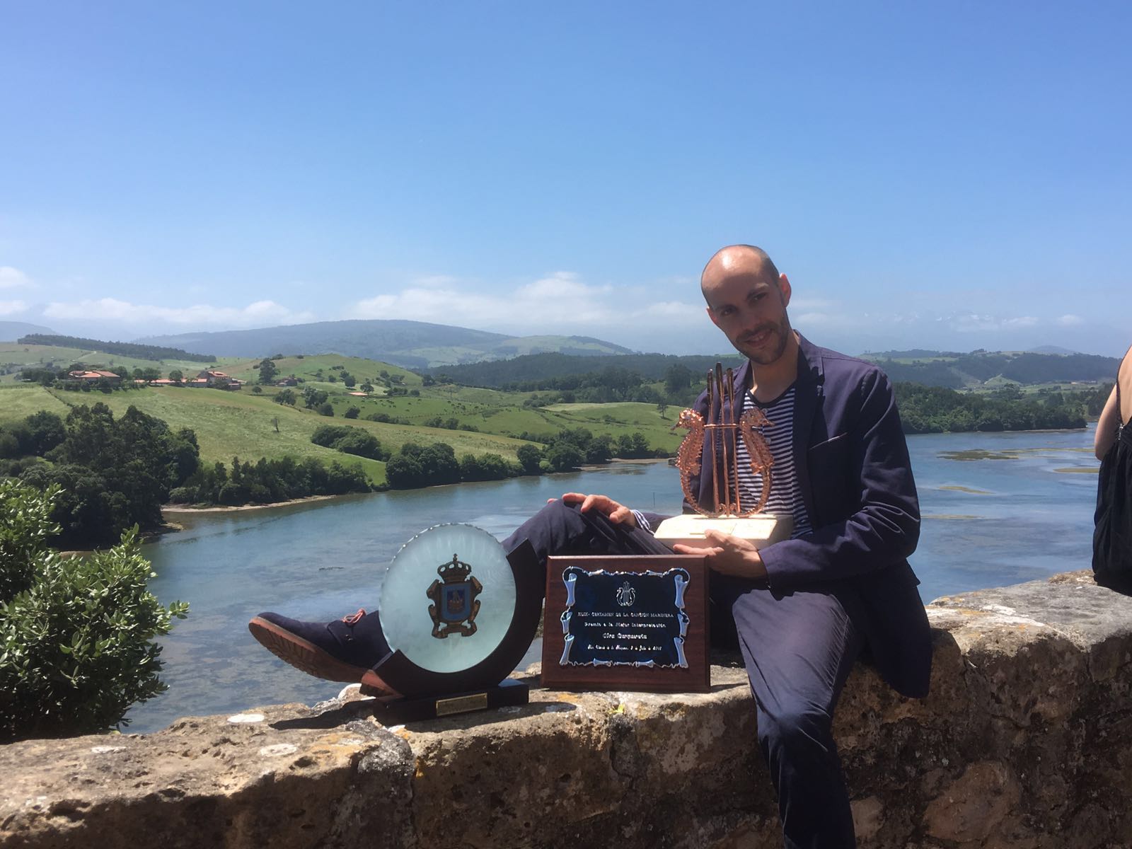 Nuestro director, orgulloso con los tres premios